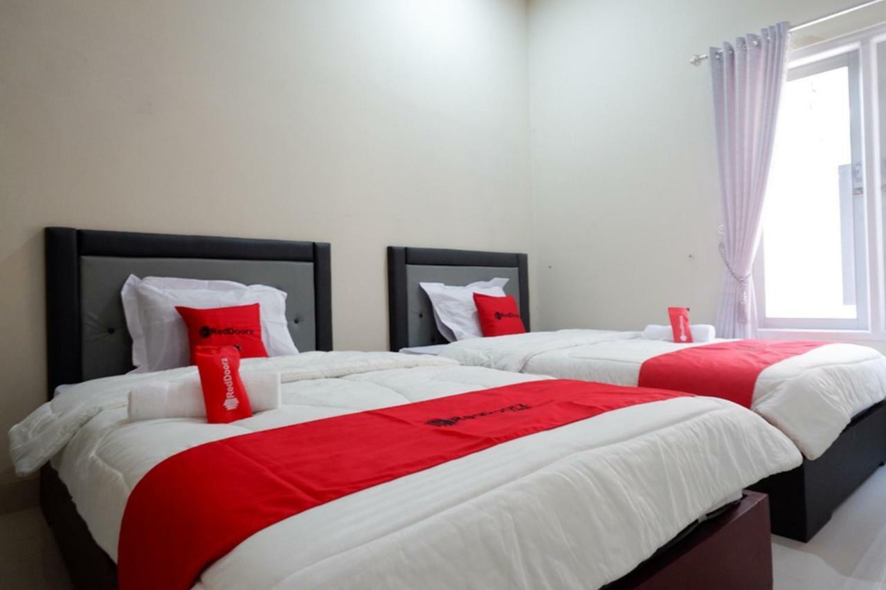 Reddoorz Syariah Near Rsud Margono Purwokerto Hotel Exterior foto