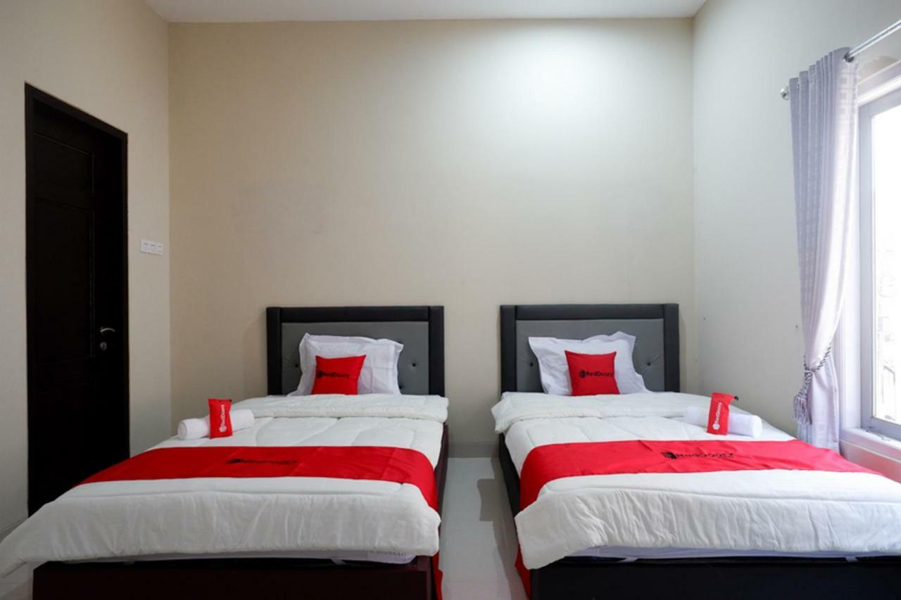 Reddoorz Syariah Near Rsud Margono Purwokerto Hotel Exterior foto
