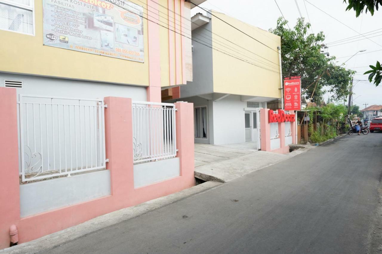 Reddoorz Syariah Near Rsud Margono Purwokerto Hotel Exterior foto
